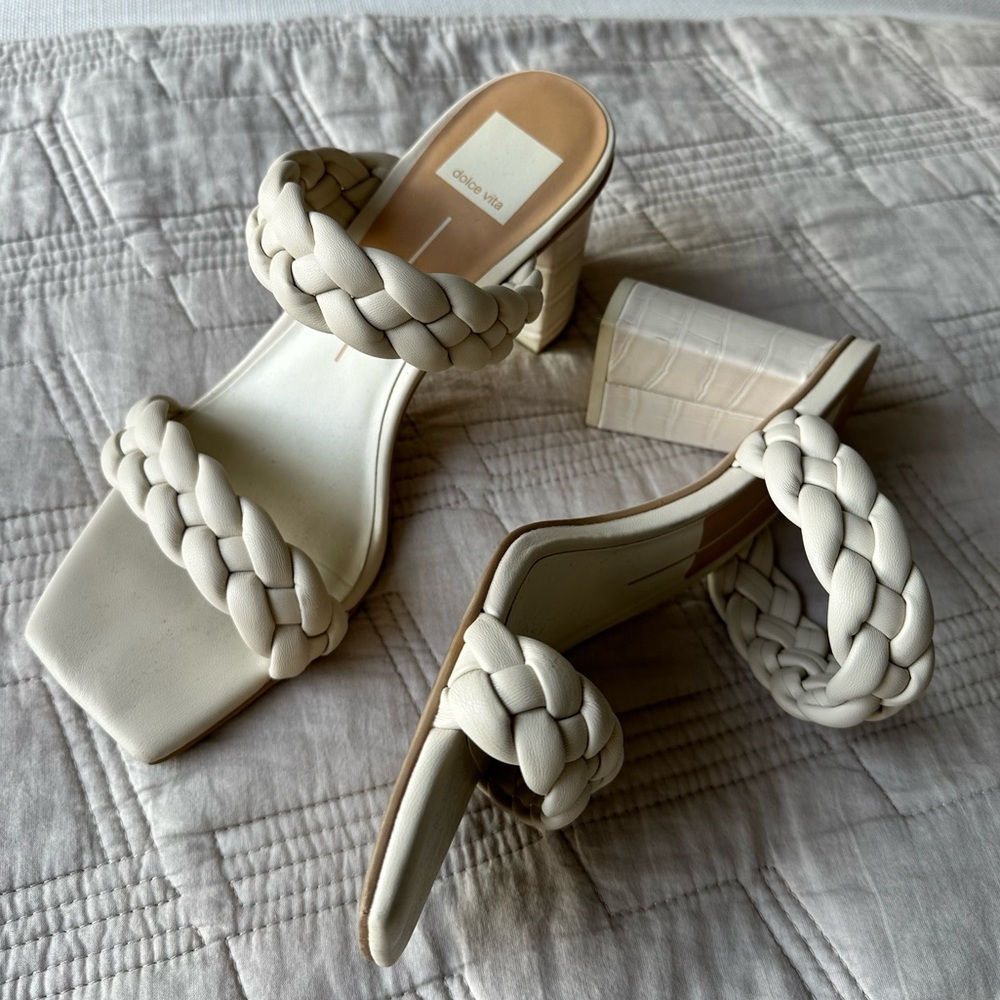 VGUC leather Dolce Vita Cream “Paily” Braided Block Heel Sandals, size 9